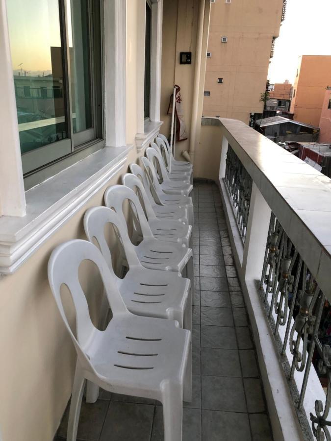The Mansion - Backpackers Near Airport Apartamento Manila Exterior foto